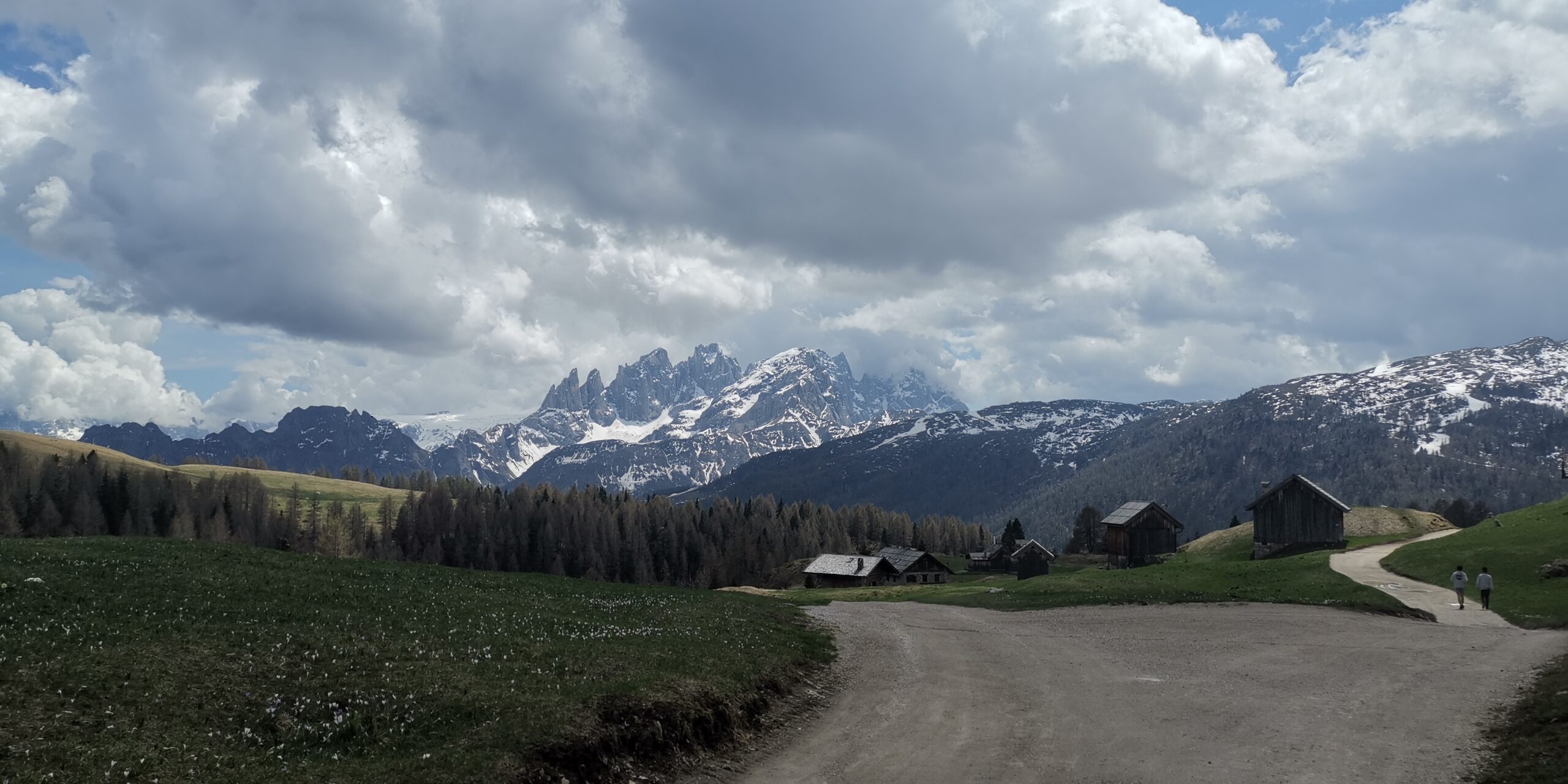 Escursione primaverile a rifugio Fuciade