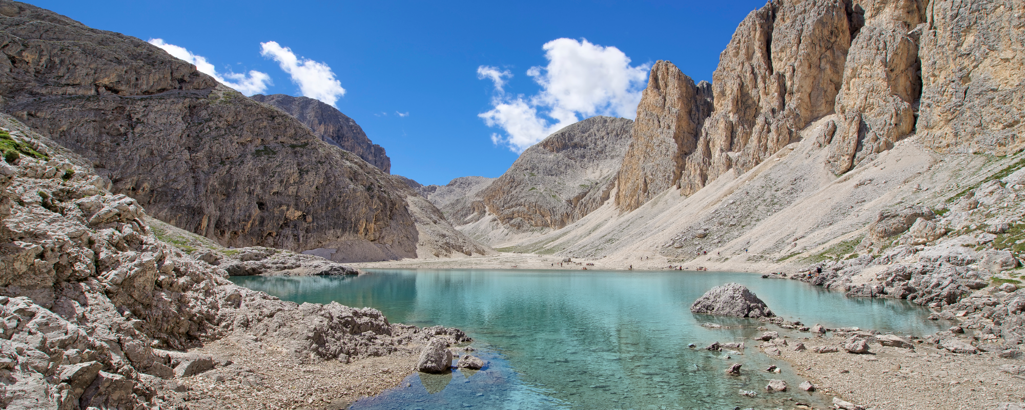 Escursioni vicino a Moena al lago di Antermoia